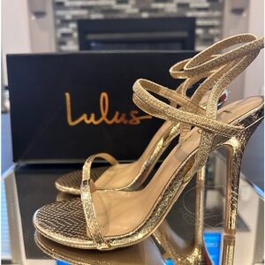 LULUS 👠 STRAPPY 👠 GOLD 👠Adele heels. New in box. Women’s size 6